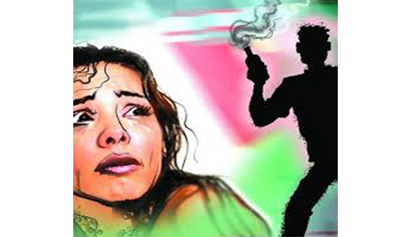 Apex Court expresses alarm over acid attack cases, issues notices to Centre and State Governments