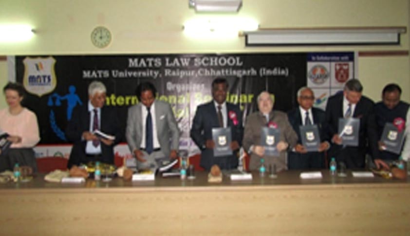 Mats Law School holds International Seminar on Judicial Ethics