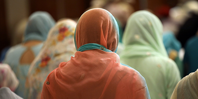 Breaking: SC Issues Notice On Petition Seeking Womens Right  To Pray In Mosques Along With Men