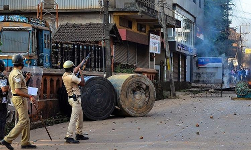 Mangaluru Firing : Karnataka HC Pulls Up State For Not Acting On Complaints Against Police