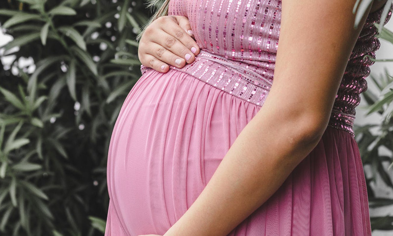COVID-19 Test Not Mandatory For All Pregnant Women Before Delivery:  Delhi Govt Tells Delhi HC