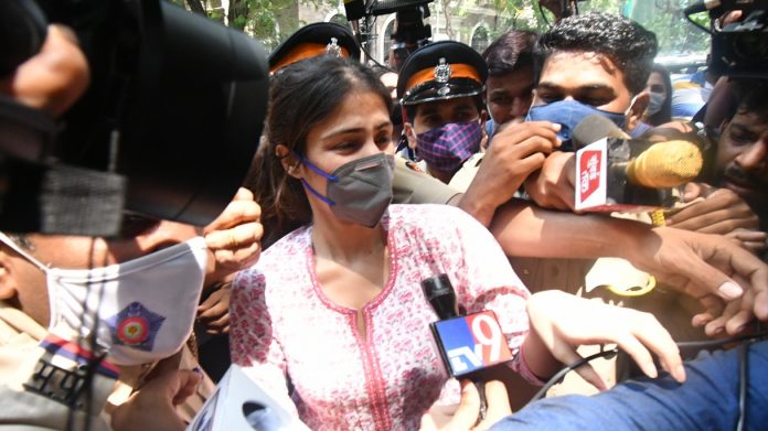 NCB Has No Jurisdiction, Only CBI Can Investigate As Per SC Order; Rhea Chakrabortys Lawyer Argues, Bombay HC To Hear Bail Pleas Of All Accused Together