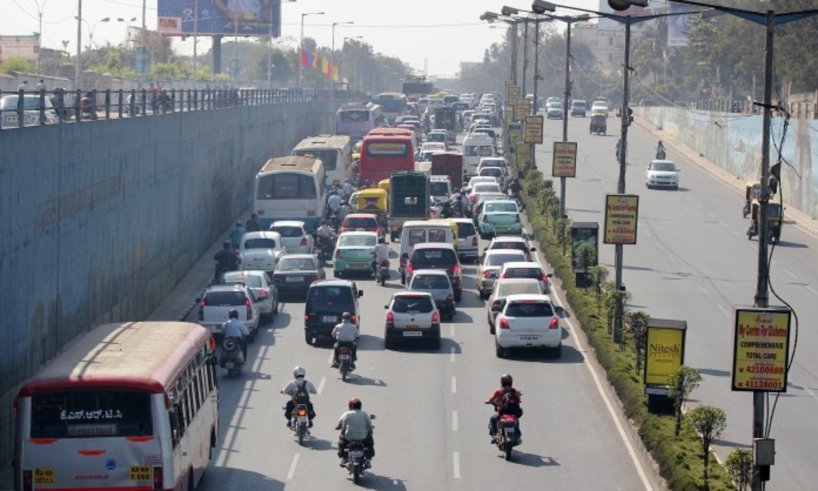 Bengaluru: Almost 70% of street lights along Outer Ring Road dysfunctional  because of metro work | Bengaluru News