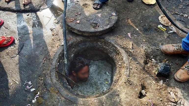 Delhi High Court Seeks Centres Response In Plea Seeking Strict Compliance Of Manual Scavenging Law