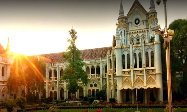 Article 20(3) Isnt Violated If Magistrate Directs Accused To Give Voice Samples During Investigation Sans Consent: MP High Court