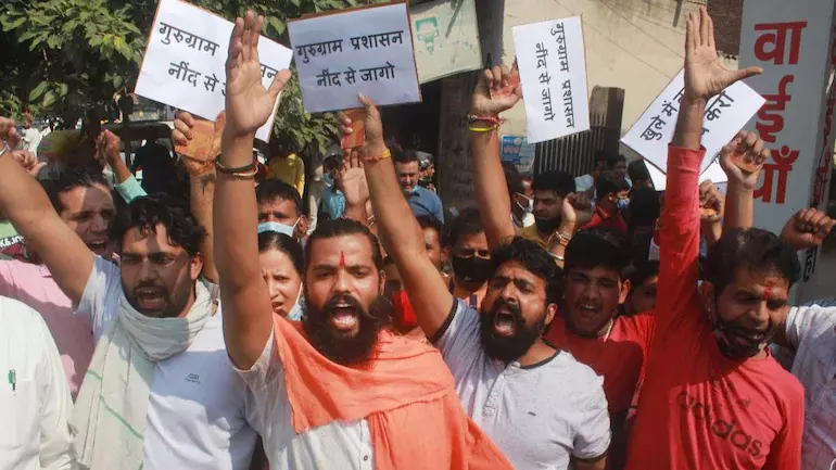 Gurugram Namaz Issue : Hindu Sena Leader Seeks To Intervene In Contempt Plea Before Supreme Court