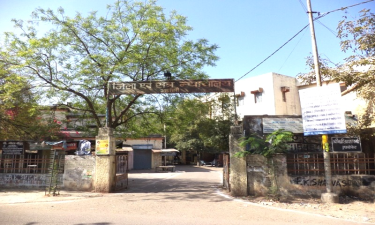 [Attempt To Rape Case] Women Employees Need Courage To Make Such Imputations: UP Court Denies Pre-Arrest Bail To Judge