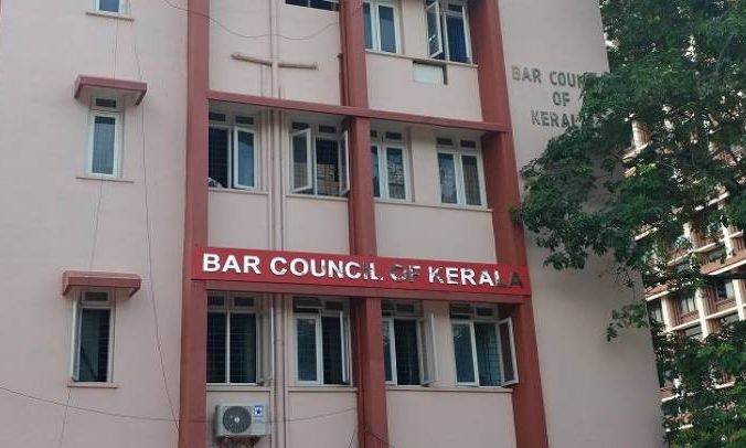 Actor Assault Case : Survivor Moves Kerala Bar Council Alleging Dileeps Lawyers Of Misconduct