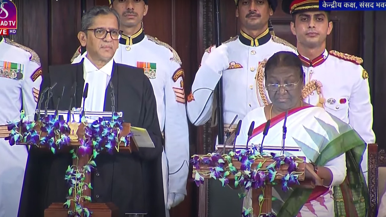 Droupadi Murmu Sworn In As The President Of India By Chief Justice Of 