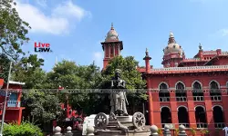 madras high court suspends one month imprisonment on ias officer in contempt plea madras high court suspends one month imprisonment on ias officer in contempt plea