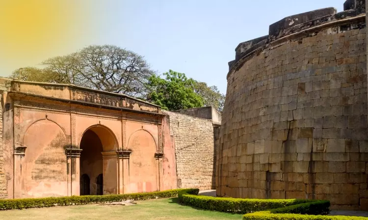 Karnataka High Court Issues Notice To ASI, State Govt On PIL Seeking Protection Of Kempegowda Fort From Encroachments