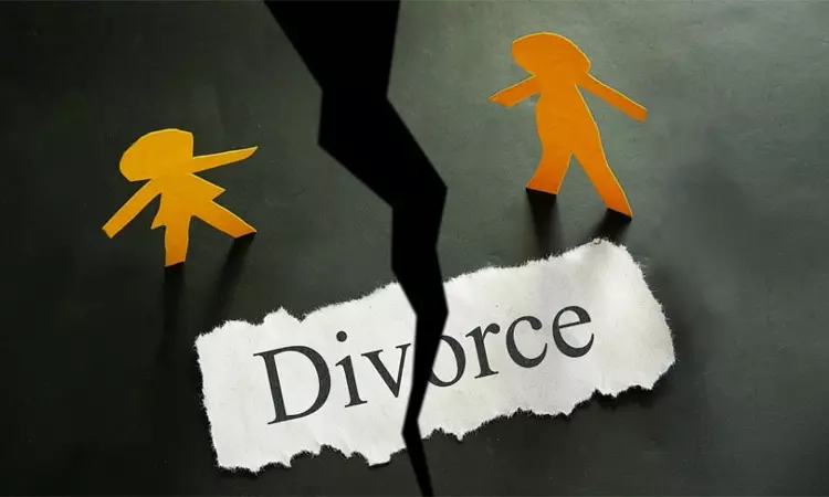 Erroneous: Gujarat High Court Quashes Order Declining Execution Of Consensual Divorce Decree Over Property Dispute Between Parties