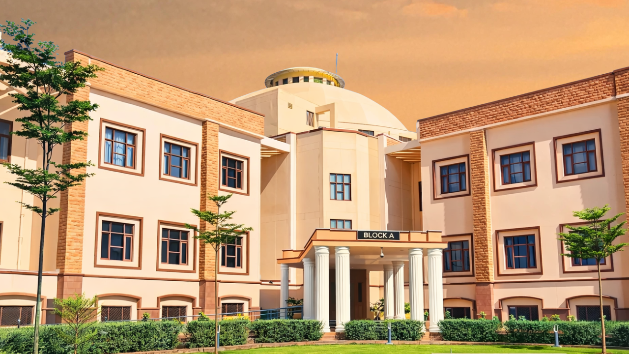 Lawyer Dies Of Heart Attack At Sessions Court: Rajasthan High Court Calls Lack Of Medical Facilities 'Alarming', Orders Immediate Action