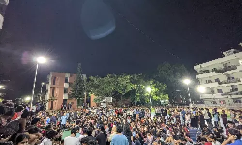 NLSIU Bengaluru Students Protest Alleging Water Crisis & Overcrowding In Hostels; Allege Administrative Apathy
