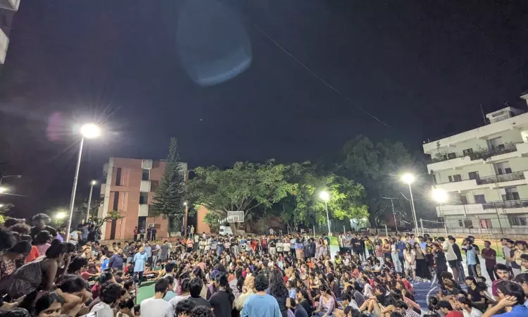NLSIU Bengaluru Students Protest Alleging Water Crisis & Overcrowding In Hostels; Allege Administrative Apathy