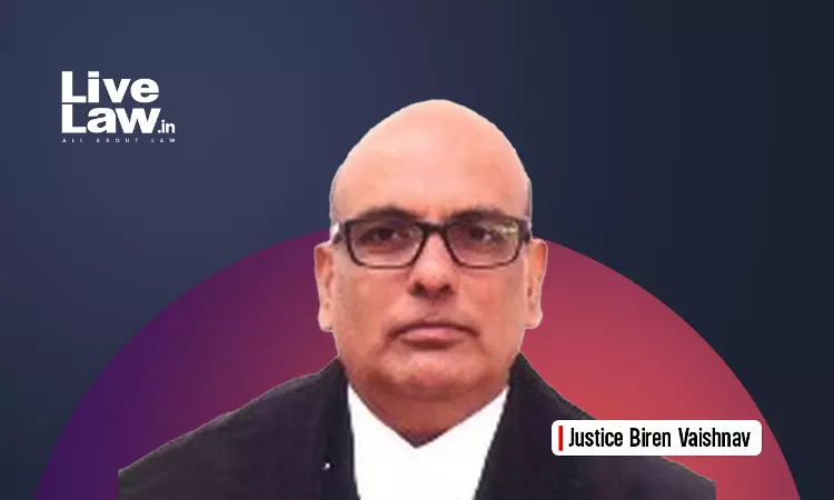 Former Gujarat High Court Judge Justice Biren Vaishnav Takes Oath As States Lokayukta