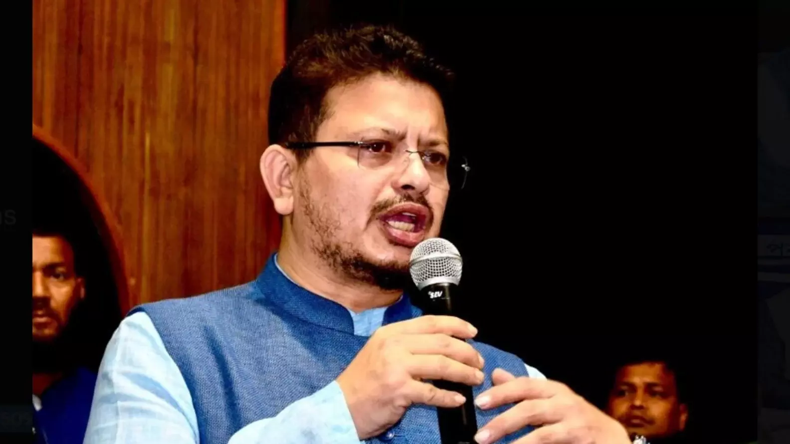 TMC Moves Calcutta High Court Challenging WB Assembly Speakers Recognition Of Rebel TMC Leader Ritabrata Banerjee As LoP TMC Moves Calcutta High Court Challenging WB Assembly Speakers Recognition Of Rebel TMC Leader Ritabrata Banerjee As LoP