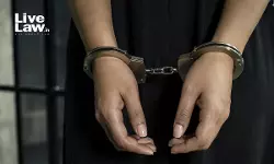 Woman Assaults Civil Judge, Advocates Inside Karnataka Courtroom; FIR Registered Woman Assaults Civil Judge, Advocates Inside Karnataka Courtroom; FIR Registered