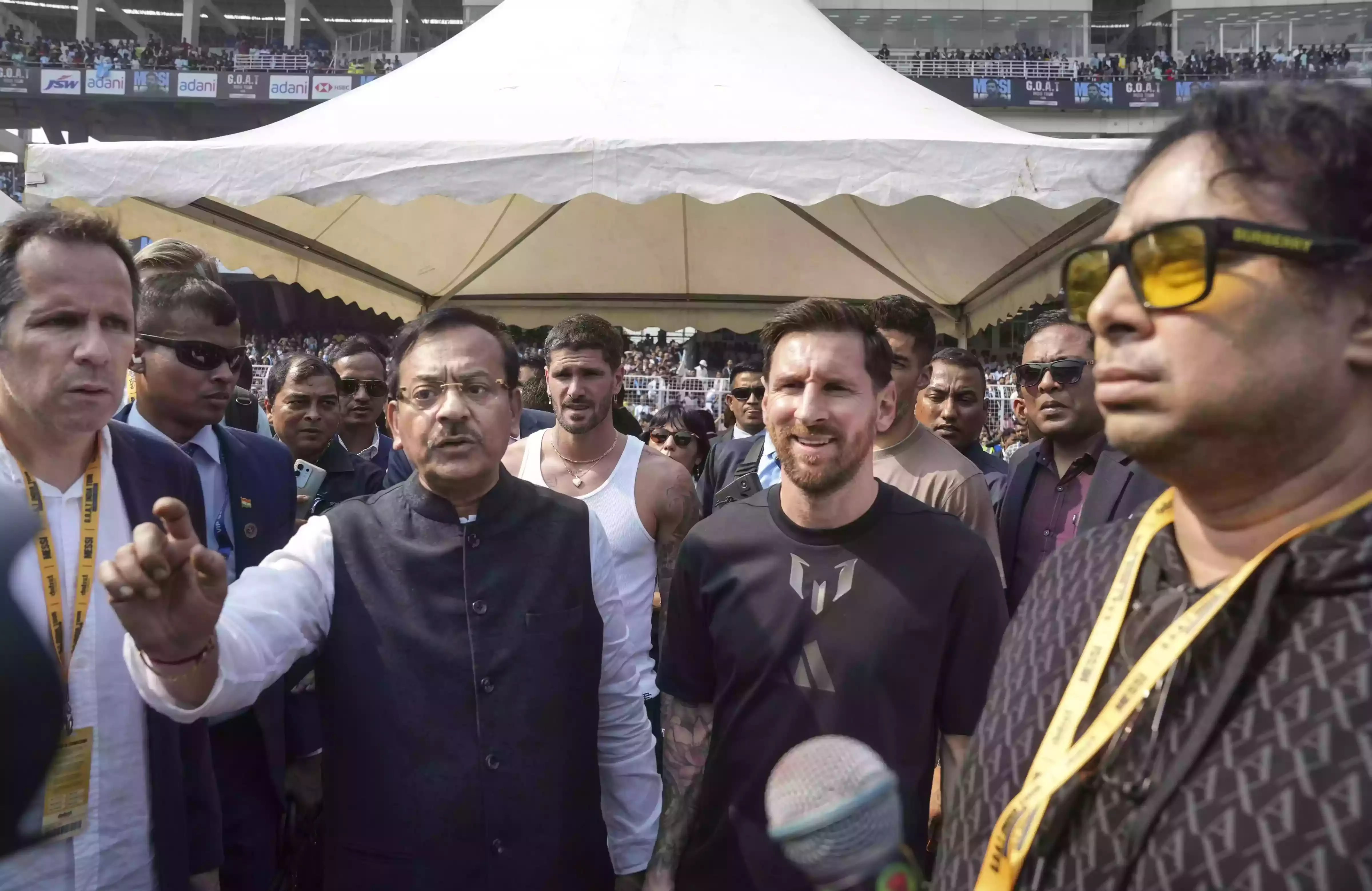Menace Of Egg-Pelting, Public Parading Needs To Stop: Calcutta High Court Orally Remarks In Aroop Biswass Quashing Plea Menace Of Egg-Pelting, Public Parading Needs To Stop: Calcutta High Court Orally Remarks In Aroop Biswass Quashing Plea
