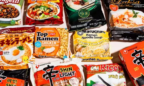 Reliance Retail Liable For Selling Expired Instant Noodles; Retailers Cannot Shift Burden To Consumers To Check Expiry Date: Kangra Consumer Commission