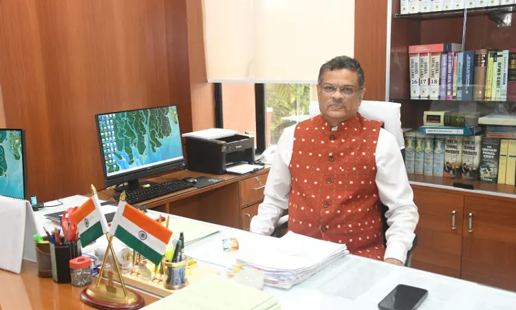 Impossible To Satisfy Every Litigant, Judges Morality Should Be Governed By Sensible Sections Of Society: Justice Dixit Krishna Shripad Retires Impossible To Satisfy Every Litigant, Judges Morality Should Be Governed By Sensible Sections Of Society: Justice Dixit Krishna Shripad Retires