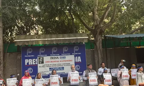 Every Indian Carrying Shit On Their Head As Long As Shameful Practice Of Manual Scavenging Continues : Justice Dhulia Every Indian Carrying Shit On Their Head As Long As Shameful Practice Of Manual Scavenging Continues : Justice Dhulia