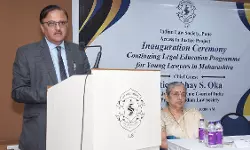 District Courts Are Citizens Courts; Lawyers Practising There Important Part Of Justice System : Justice Abhay Oka District Courts Are Citizens Courts; Lawyers Practising There Important Part Of Justice System : Justice Abhay Oka