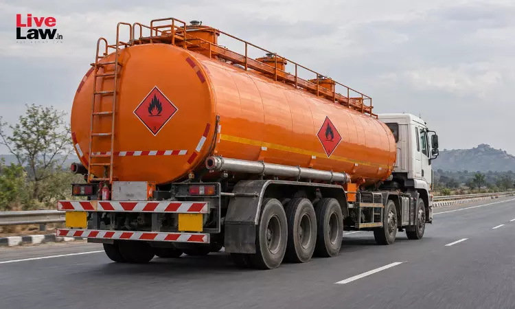 Motor Accident | Insurer Must Prove Tanker Was Carrying Hazardous Goods Before Alleging Want Of Licence Endorsement: Allahabad High Court Motor Accident | Insurer Must Prove Tanker Was Carrying Hazardous Goods Before Alleging Want Of Licence Endorsement: Allahabad High Court