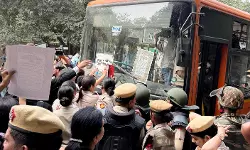 NLSIU Alumni Condemn Police Action Against Protestors, Detention Of Lawyers During CEC Protest NLSIU Alumni Condemn Police Action Against Protestors, Detention Of Lawyers During CEC Protest