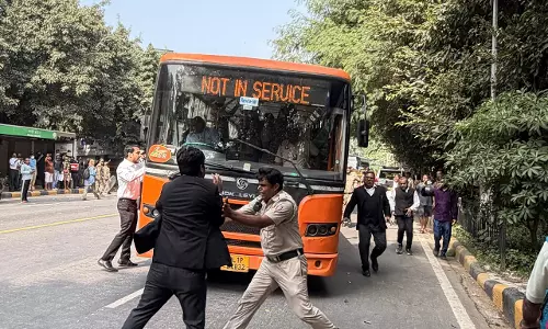 Lawyers, Journalists, Other Professionals Should Not Be Stopped From Doing Their Job Amid Delhi Protest Curbs : Supreme Court