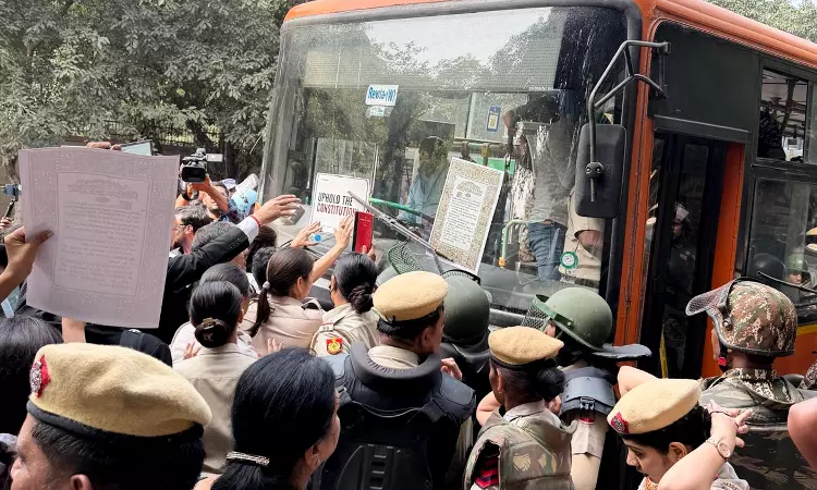 NLSIU Alumni Condemn Police Action Against Protestors, Detention Of Lawyers During CEC Protest