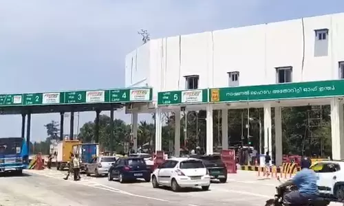 Kerala High Court Directs NHAI To Decide Representation Seeking Toll Deferment Over Incomplete Highway Works Kerala High Court Directs NHAI To Decide Representation Seeking Toll Deferment Over Incomplete Highway Works