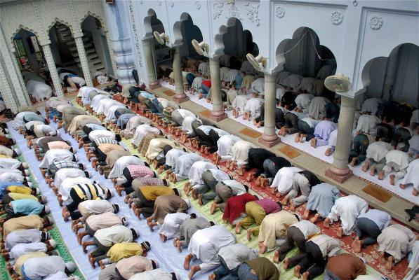Mosques Permitted To Use Loudspeakers Under Which Law?: Karnataka High Court Asks State