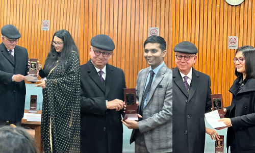 Justice Aftam Alam  Presents Outstanding Legal Minds With Justice JS Verma Fellowship By Supreme Court Lawyers Welfare Trust