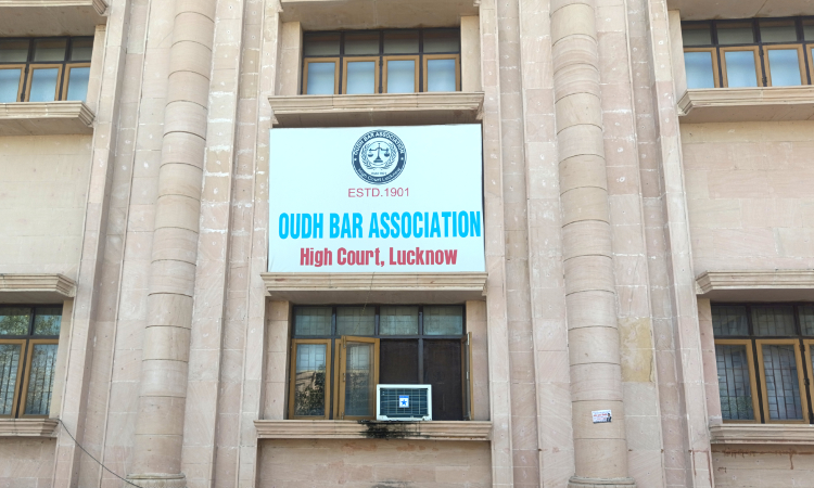 Oudh Bar Association To Abstain From Work Today In Protest Against Assault On Lawyers At A Lucknow Police Station