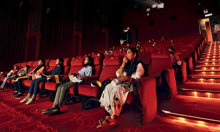 Telangana High Court Rescinds Order Restricting Late Night Entry Of Children Into Movie Theatres, Says All Stakeholders Need To Be Consulted